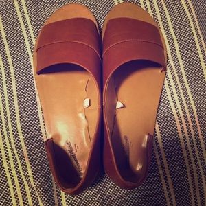 Universal Thread sandals